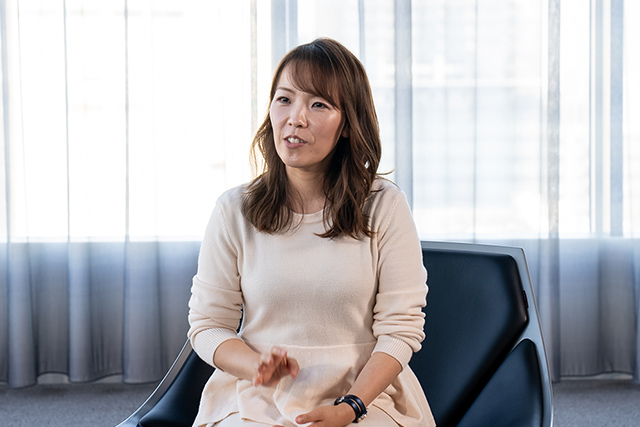 井上　貴恵